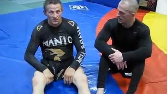 Как сделать диафрагмальное удушение из удержания сбоку, техника исполнения. Работает надёжно. смотреть онлайн