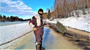 СЕКРЕТ ТАЁЖНИКА! ХИТРЫЙ СПОСОБ ДОБЫЧИ РУЧЕЙНИКА! ПРАЗДНИК ИЛИ БЕДА НЕ ПРИХОДИТ ОДНА....