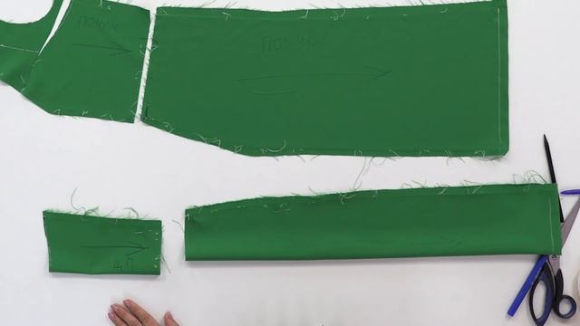Как сделать удобный сарафан для беременных с бретелями и рельефами? Учимся перерабатывать макет. смотреть онлайн