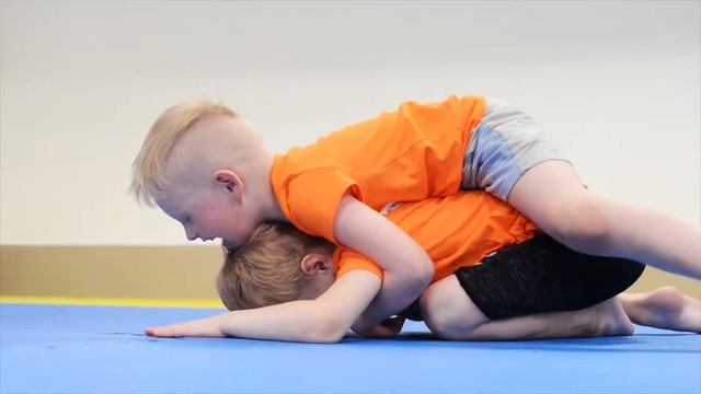 Tiger KIDS Детская школа единоборств! смотреть онлайн