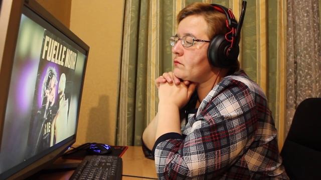 РЕАКЦИЯ МАМЫ НА [THRILL PILL - Фотографии] смотреть онлайн