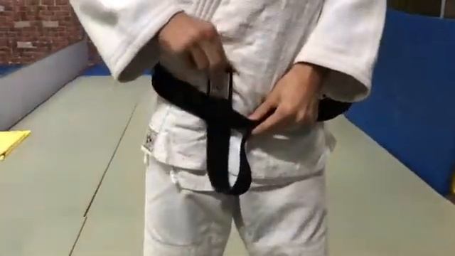 Как правильно завязывать пояс!!! смотреть онлайн