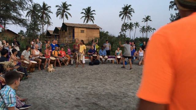 Пляж Арамболь (Arambol Beach). Барабаны.