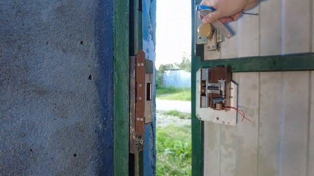 Электрозамок на калитку и с магнитным взведением Promix SM215