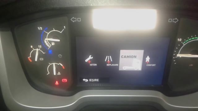 Tabloul de bord la Renault premium T смотреть онлайн