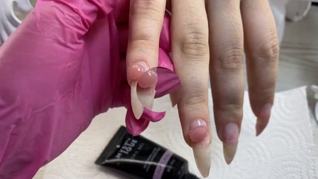 Слом в стресс зоне / клиентка переходила с ногтями / Коррекция акригелем / поднятие клюющих ногтей смотреть онлайн