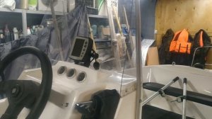 Лодка Пингвин - тюнинг. Собрал маленький катер у себя в гараже.