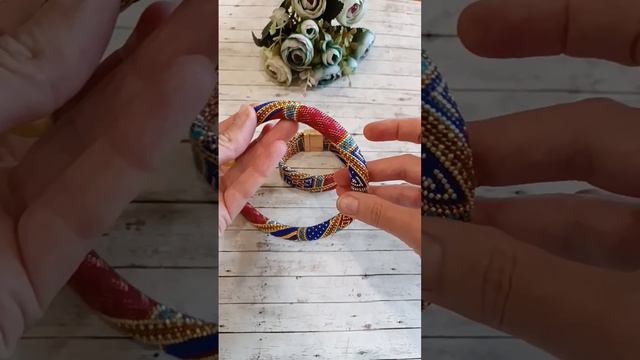 Чародейка или рождественская звезда #бисерныежгуты #бисерныеукрашения #украшенияниныкотовой смотреть онлайн