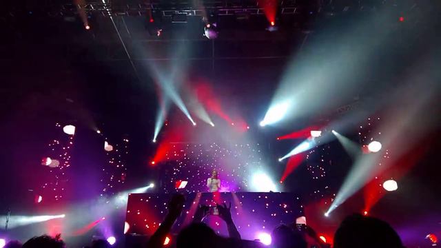 Shirley Bassey Disco La Passione - Offer Nissim Remix (Feel Alive 2016 Welcome Party) смотреть онлайн