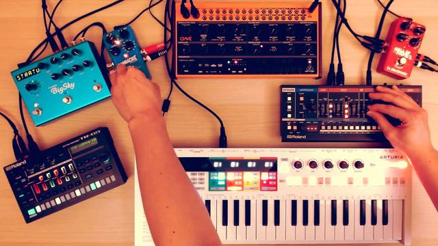 Behringer Crave, Roland JU-06A // AMBIENT JAM смотреть онлайн