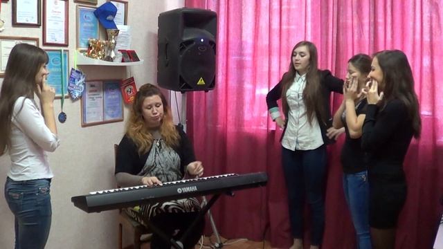 Урок вокала. Распевка 1. смотреть онлайн