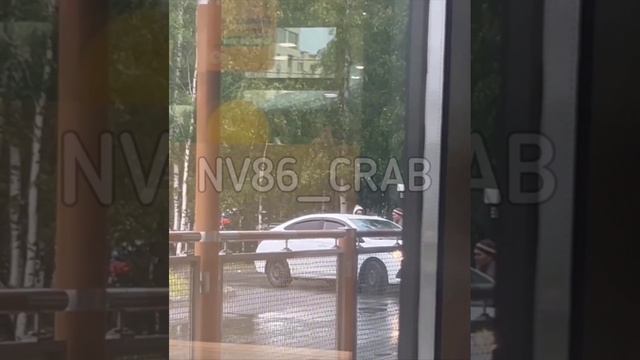 В Нижневартовске полуголая женщина предлагала интим подросткам и звала их в эскорт смотреть онлайн