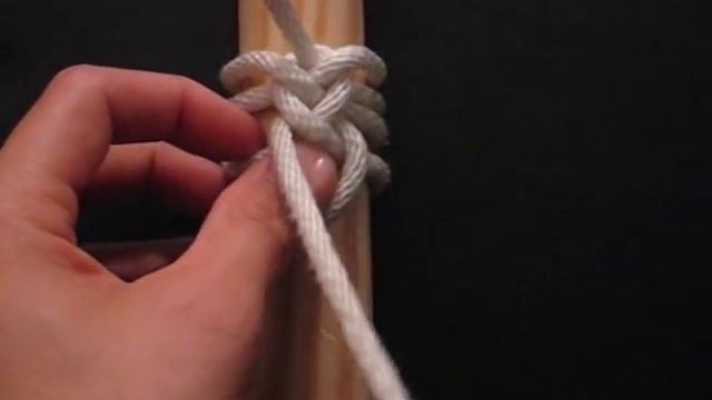 How to Tie a Single-Strand Ringbolt Hitch by TIAT смотреть онлайн