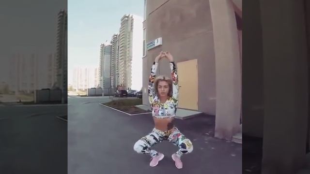 Dj Yayo Ella Quiere Hmm Haa Hmm смотреть онлайн