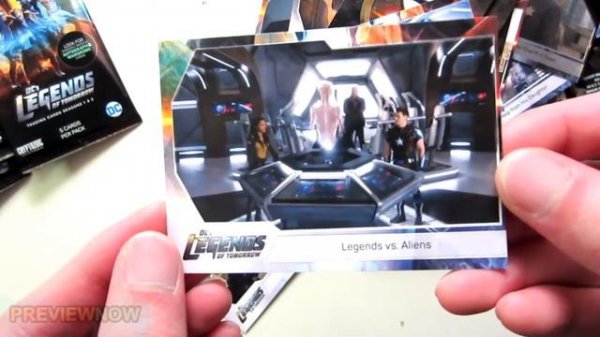 Legends of Tomorrow Trading Cards and Binder Unboxing