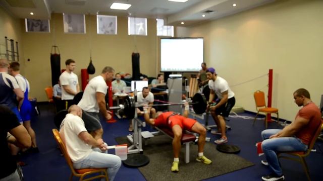 Кубок Одесской области по жиму лежа Чемпионат по подъему на бицепс 30 06 33 смотреть онлайн