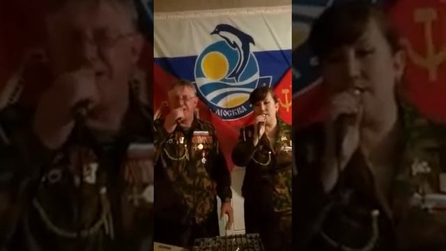 Это цикл песен ко Дню России "Москва звонят колокола" исполняют Поздняковы Геннадий и Александра смотреть онлайн