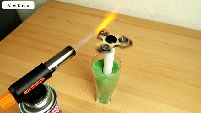 ?Spinner vs. gas burner 1000 degrees! Alex Davix!!! смотреть онлайн