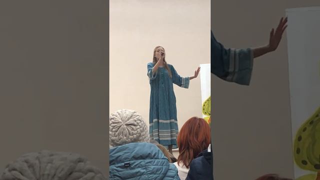 Песня " Оренбургский пуховый платок" Исп. Алена Алексеева. смотреть онлайн