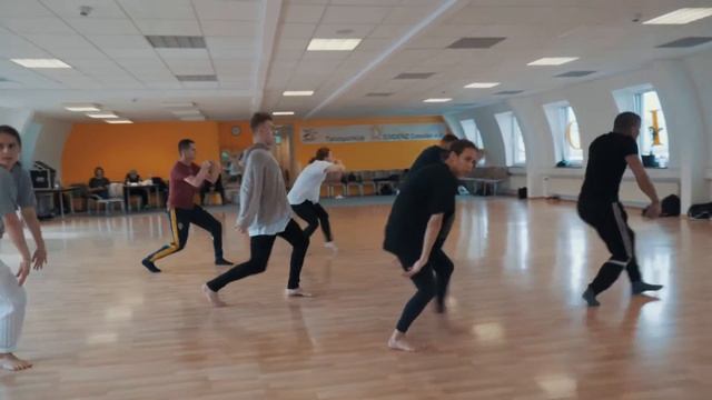 FULL OUT DANCE Workshops - Christin Olesen