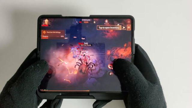 Playing Diablo Immortal On Samsung Z Fold 4 смотреть онлайн