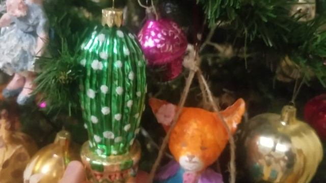 Обзор на новогоднюю ёлку | Винтажные ёлочные игрушки | Самодельные игрушки из ваты смотреть онлайн