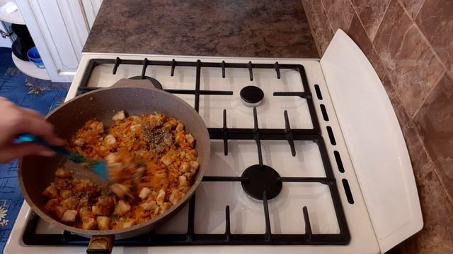 Куриный суп с консервированным горошком и яйцом. смотреть онлайн