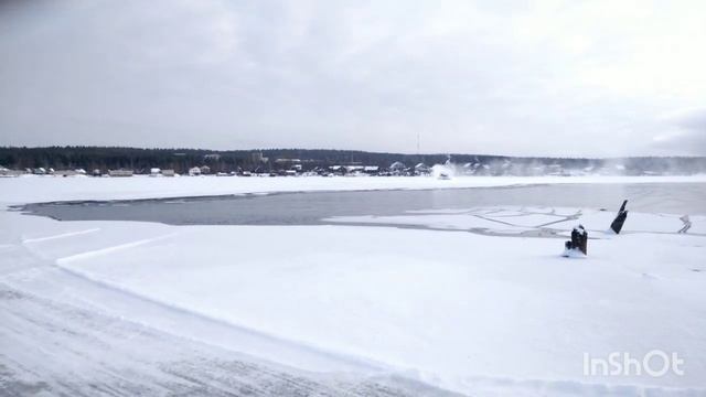 катер на воздушной подушке ВЕТЕРОК 21/30S. катаемся с детьми.the hovercraft is a BREEZE 21/30S. rid смотреть онлайн