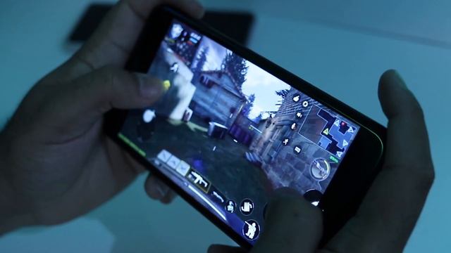 IPHONE 7 PLUS RODA CALL OF DUTY MOBILE SEM TRAVAR? смотреть онлайн