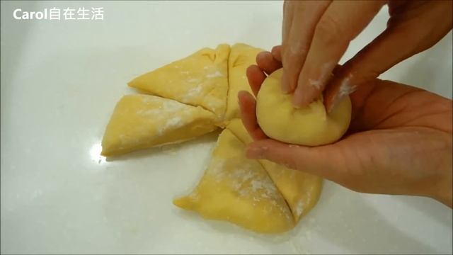 萬聖節南瓜造型麵包。Halloween pumpkin bread смотреть онлайн