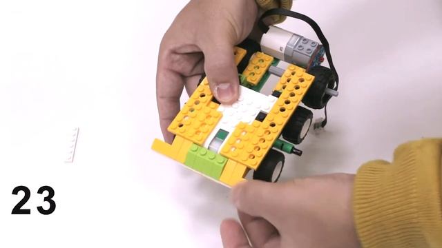 LEGO Masters make a powerful battle tank from LEGO WEDO 2.0 смотреть онлайн