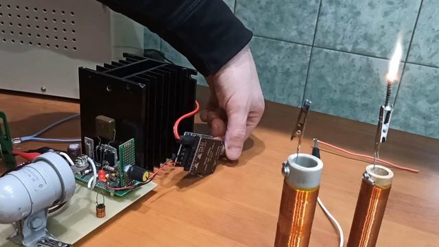 Факельник 200 Вт + ионофон / Plasma flame + ionophone смотреть онлайн