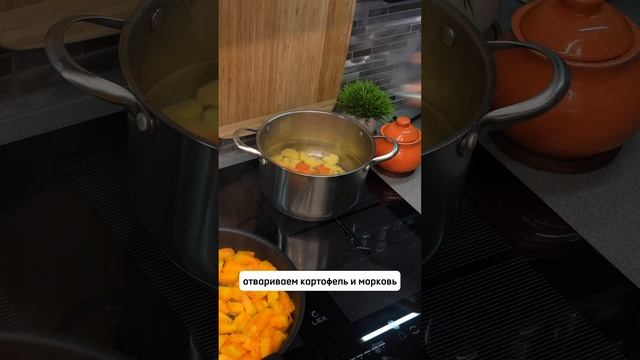 Рецепт тыквенного крем-супа! Сохраняйте осенний рецепт и не забывайте брать с собой на обед