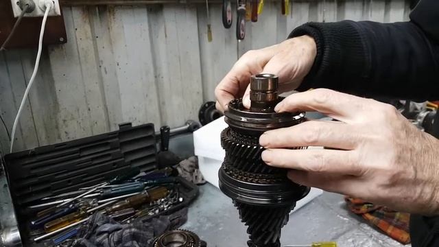 T31 Xtrail Gearbox gearstick vibration: cause and remedy. Jonathan C Nevill смотреть онлайн