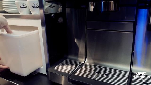 WMF 8000 S systemrengöring Plug+Clean смотреть онлайн