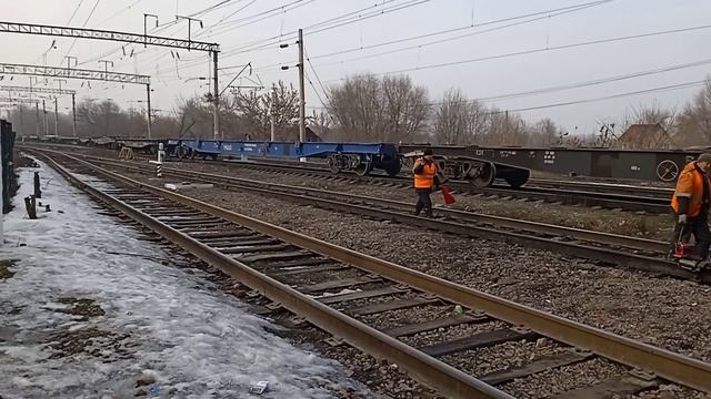 Тепловоз ТЭЗЗА-0032 Грузовым вагонами Станция Алматы-1 ЖД Хроника-КТЖ. смотреть онлайн