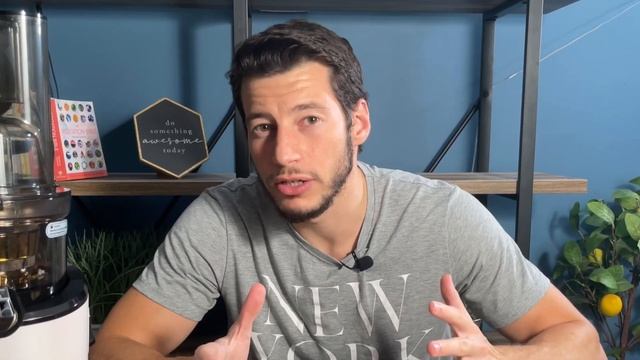 Juicing For Beginners - 3 Insanely GOOD Recipes смотреть онлайн