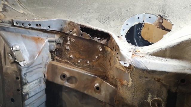 восстановление BMW E36 sedan, задние усилители и лонжероны смотреть онлайн