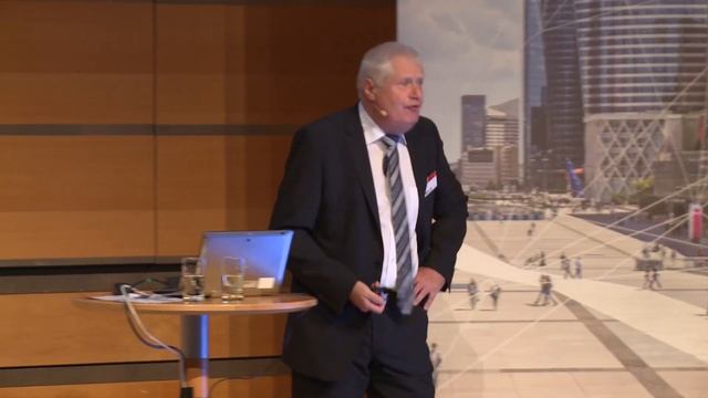 Fujitsu Forum 2014 Breakout Session - Well-founded Decisions Based On Climate Trend Analysis