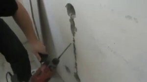 Как штробить стены перфоратором