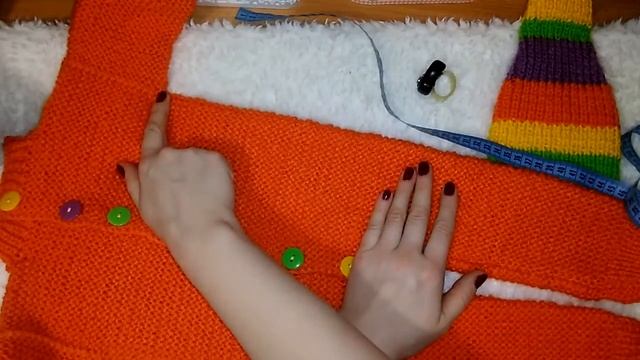 Комбинезон для малыша спицами "гномик ". Описание-болталка. смотреть онлайн