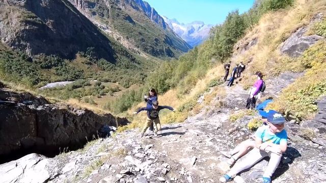 Чучхурский водопад, ущелье "Домбай Ульген", Карачаево-Черкессия смотреть онлайн