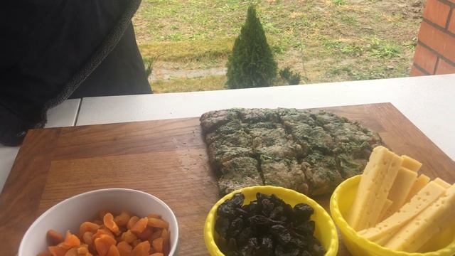 Фаршированный Шашлык Из Свиной Корейки. Пирог На Углях смотреть онлайн