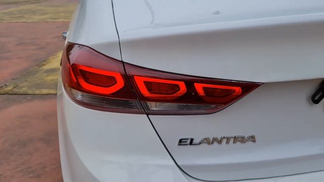 Elantra 2017 số sàn, chất lượng - công nghệ. Lh 0963.882.833 смотреть онлайн