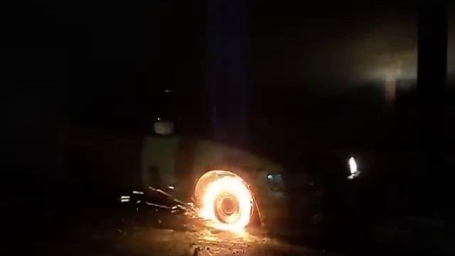 Burnout Extrem - Ford Escort MK5 смотреть онлайн