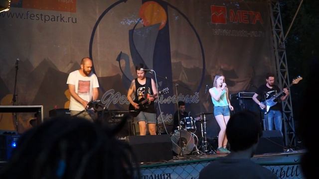 Polly Wants - Black Flowers (Метафест 14) смотреть онлайн