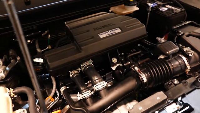 New 2018 Honda CR-V - 1.5L Turbo I4 Engine Bay Tour - 2018 OC Auto Show, Anaheim, CA смотреть онлайн
