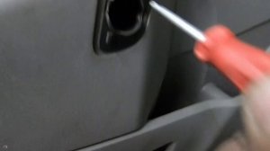 Снятие обшивки двери Renault Kangoo