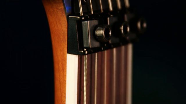 Ibanez S770CZM: Searing Sonics, Exquisite Expression & Ice-cold Aesthetics смотреть онлайн