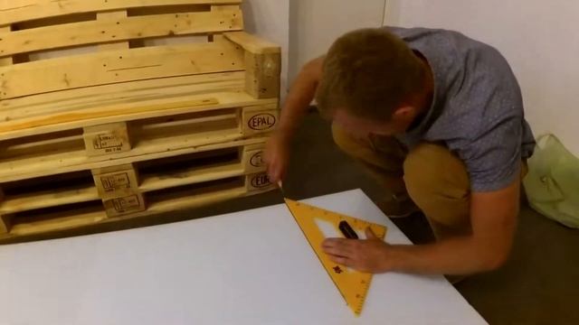Делаем Диван из Поддонов Своими Руками. Видео Нарезка. смотреть онлайн